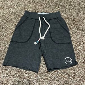 Shorts with adjustable string in very good condition.
